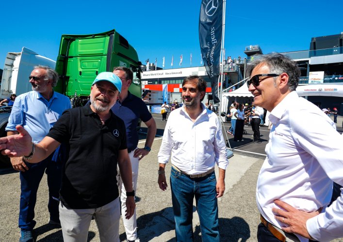 Il Misano Grand Prix Truck parte col pieno di pubblico  e accoglie il Presidente ACI Geronimo La Russa