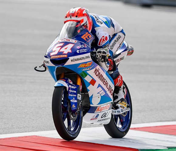 Silverstone: si rivede Alcoba, Rossi stringe i denti