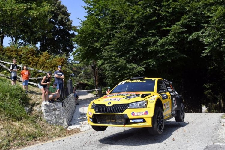 Bizzocchi  11 al Rally della marca, weekend di ritiri per alcuni piloti