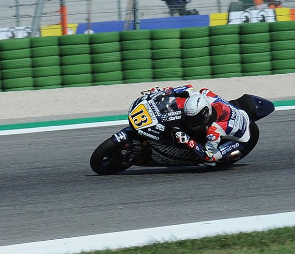 Fenati, anche la Federazione motociclistica lo punisce: ritirata la licenza velocità
