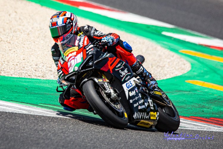 Pirro vince Gara 1