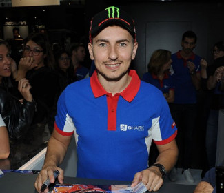 Jorge Lorenzo si ritira: ''A Valencia la mia ultima gara''MotoGp, Jorge Lorenzo si ritira: ''A Valencia la mia ultima gara''