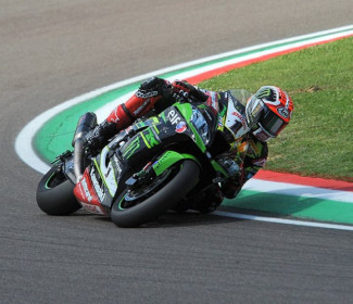 Superbike Portimao, Jonathan Rea fa tris e torna in testa al Mondiale