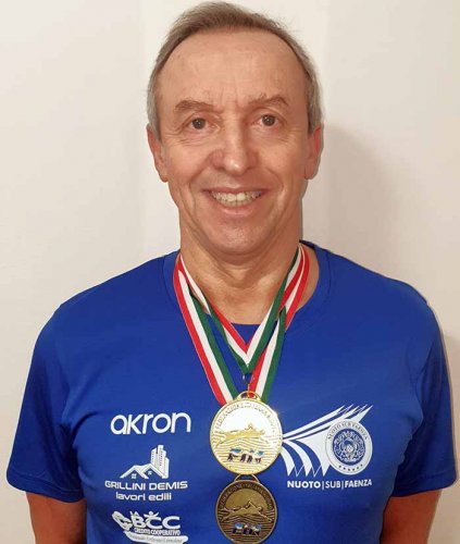 Schiumarini  campione italiano dei 100 dorso Master M65.
