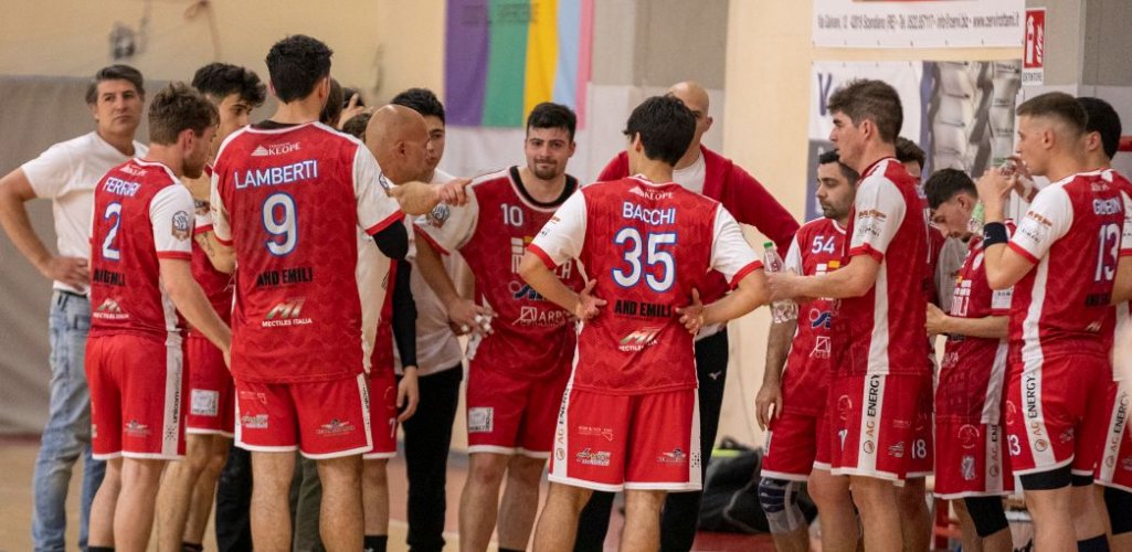 Pallamano serie B maschile, per la Modula Casalgrande molti applausi ma niente spareggi nazionali