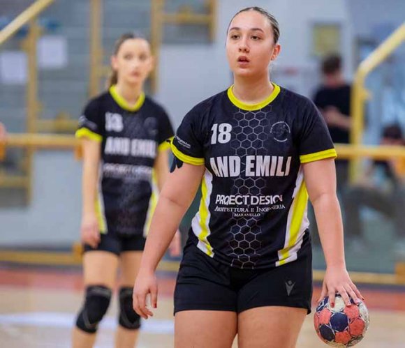 Under 18F - Pallamano Spallanzani Casalgrande in Abruzzo per l'avvincente corsa scudetto