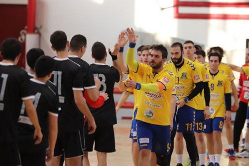La pallamano camerano cade a poggio caiano