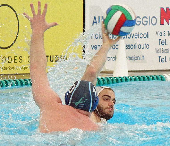 Pallanuoto A2 maschile, la Barbato Design Ancona batte e sorpassa anche il Como