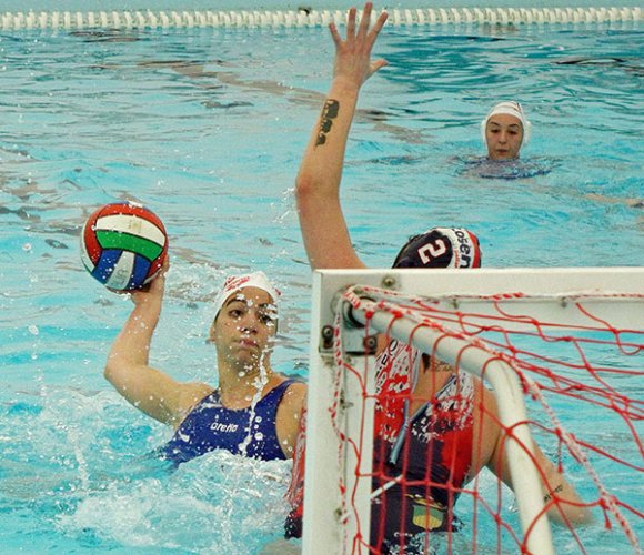 Pallanuoto A2 femm.le - Cosma Vela ancora vincente, al Passetto cade anche il Cosenza