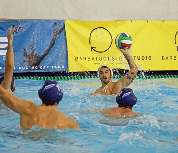 Pallanuoto, mercoledì pomeriggio al Passetto gara2 di playoff tra Barbato Design Vela e Salerno