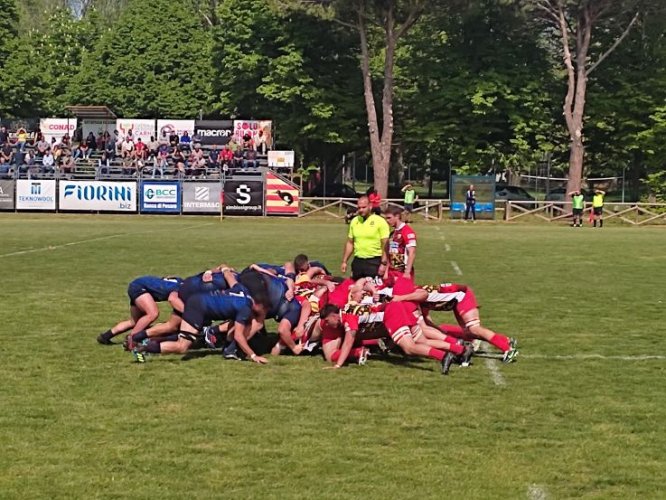 Una Fiorini Pesaro Rugby cede nellultima partita casalinga al Napoli