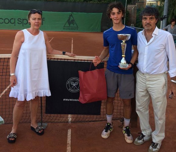 Il "padrone di casa" Matteo Bezzi conquista il torneo di 3ª categoria - trofeo "SVA Dakar Jaguar”