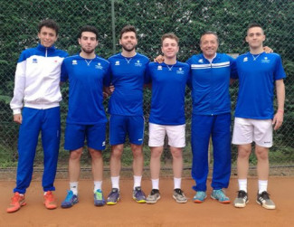 Serie C maschile. La squadra A del Tc Faenza parte con un 6-0.
