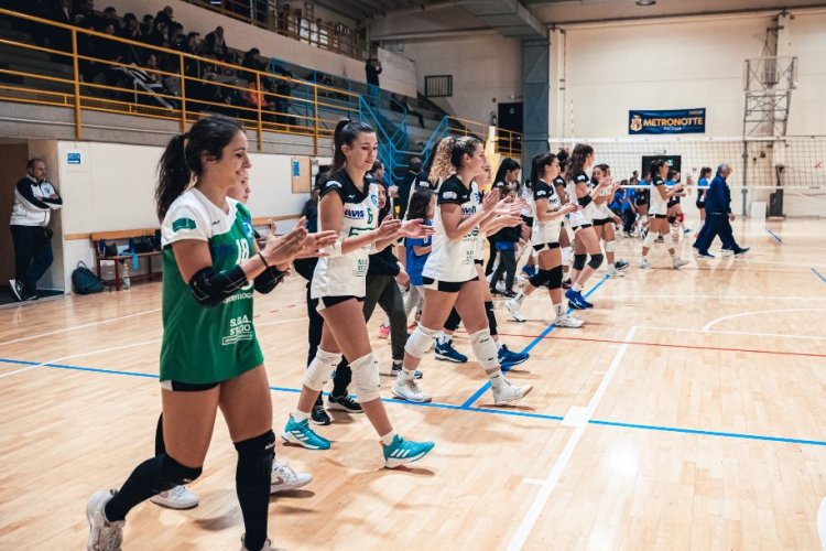 Tiebreak vincente per il Busa Trasporti: arriva il 3-2 al Jovi Volley