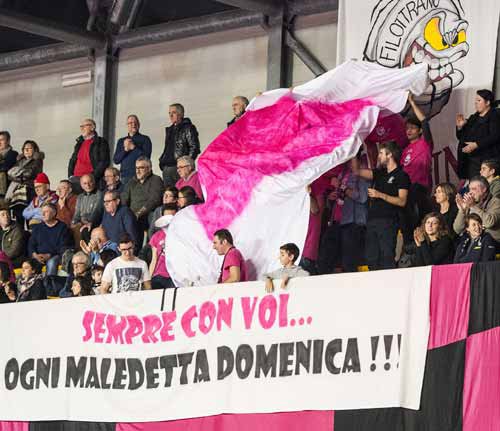 Lardini: esordio con Pesaro, poi a Busto Arsizio