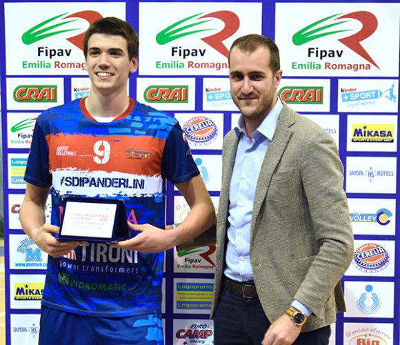 La scuola di pallavolo fa il bis: campioni in under 20 e in under 18!