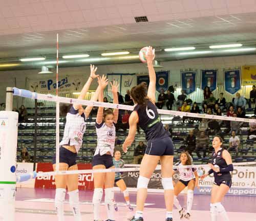 MyCicero Pesaro � LPM Bam Mondov� 3-0 (25-19; 25-15; 25-18 )
