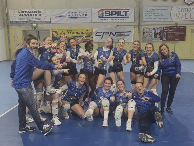 Nuova Pallavolo Collemarino- Fatro Volley Ozzano 1-3 (25-22; 19-25; 17-25; 25-27)