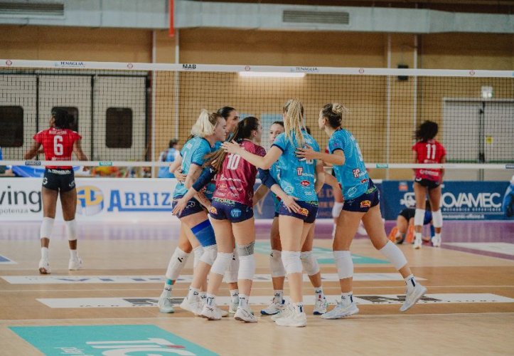 E' il derby l'occasione del rilancio per la Csi Clai Imola Volley  .