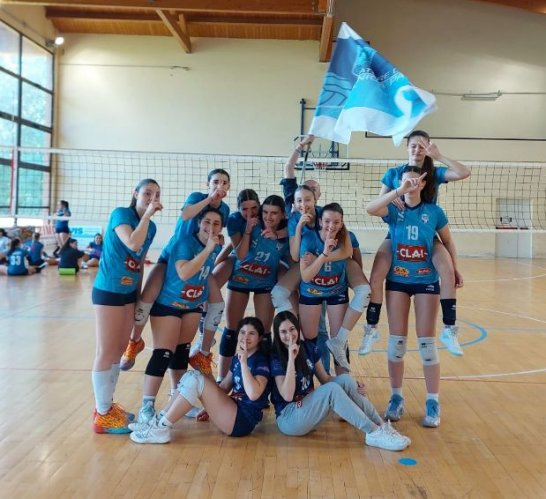 Csi Clai Volley Imola  - Alle  ragazze  della  II Divisione  manca soltanto un punto per festeggiare la promozione diretta