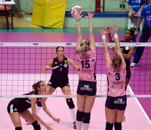 Volley 2002 Forl vs Il bisonte Firenze 0-3 -