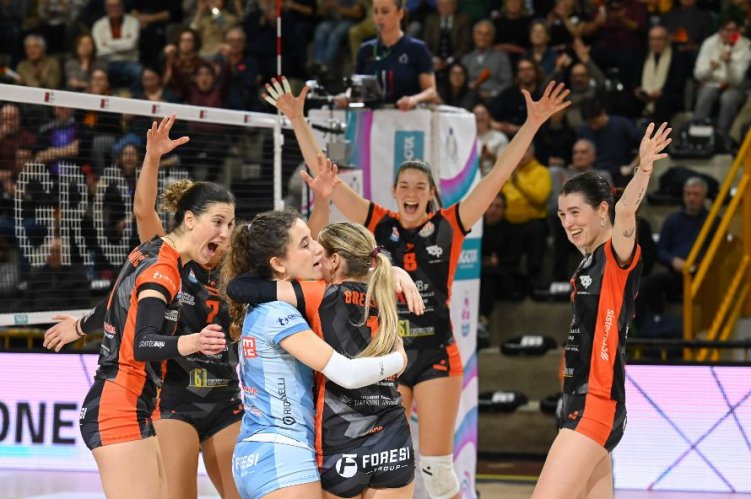 CBF Balducci HR Macerata - Ecco il derby marchigiano di Serie A1 Tigot�