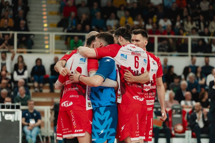 Itas Trentino  &#8211; Gas Sales Bluenergy Volley Piacenza 3-1