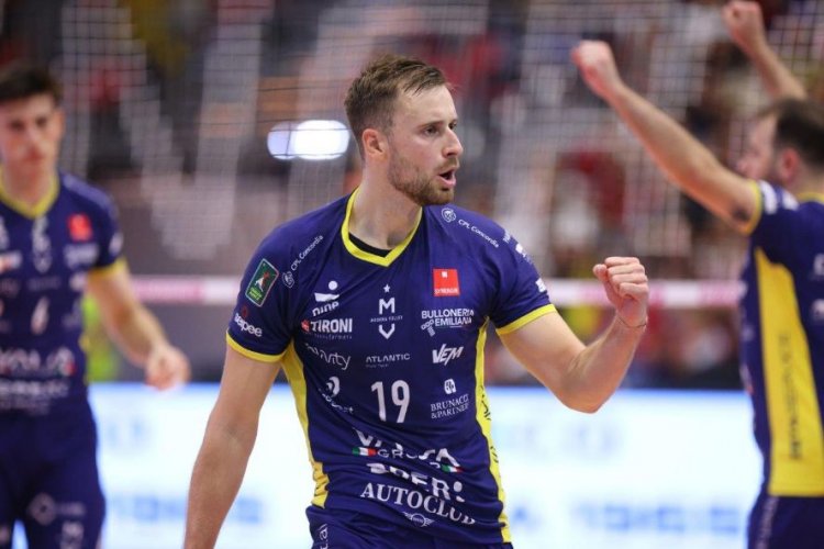 Gas Sales Piacenza-Valsa Group Modena 3-1 (25-18, 21-25, 25-23, 25-23)