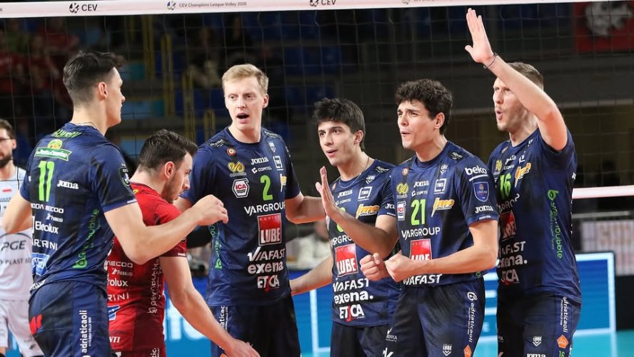 Cucine Lube Civitanova - PGE Projekt Warszawa 3-2 (25-23, 24-26, 25-19, 22-25, 15-12)