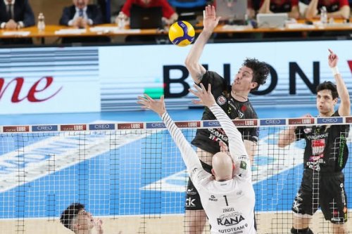 Cucine Lube Civitanova – Rana Verona 3-1 (26-24, 25-21, 21-25, 25-22)