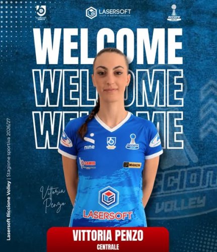Vittoria Penzo � una nuova centrale della Lasersoft Riccione Volley
