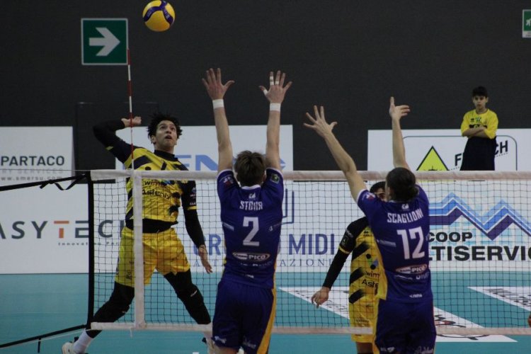 Resoconto WiMORE Parma-Stadium Pallavolo Mirandola 3-2