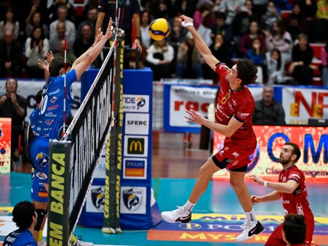 Gruppo Consoli  Sferc  Brescia  -   Consar Ravenna 3-1  (25-23, 25-21, 17-25, 25-20)