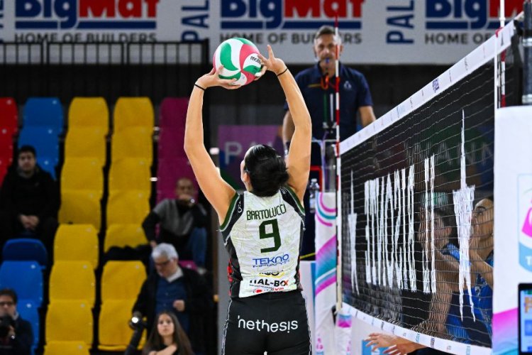 La Megabox Ondulati del Savio Vallefoglia  vince combattendo, tre punti d'oro con Firenze