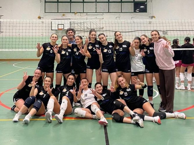Bcc Romagnolo -  Unica Volley 3-1  (25-12, 15-25, 25-23, 25-15)