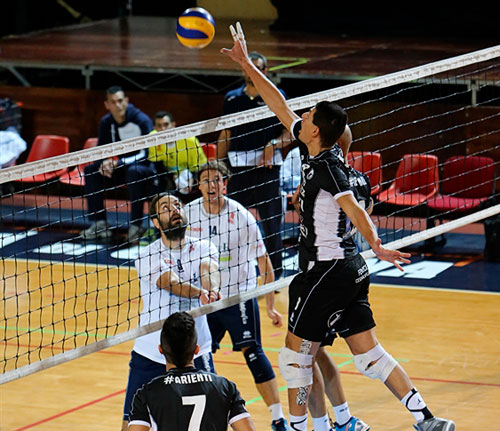 Ferrara-Fenice Cesena 3-0 (25-11, 25-23, 25-16