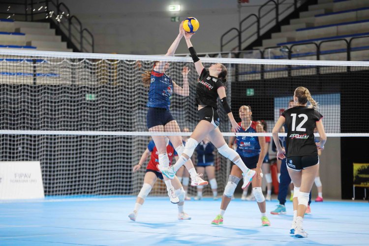 Elettromeccanica Angelini Cesena – VTB Bologna 1-3