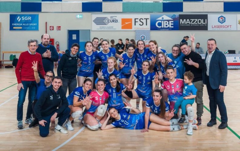 Lasersoft Riccione Volley  vs Montesport Firenze 3-1 (20-25/25-23/25-16/25-20)