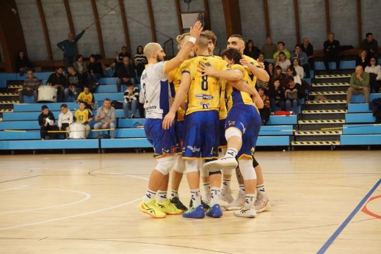 Stadium Volley Mirandola chiude l’andata con Cremona