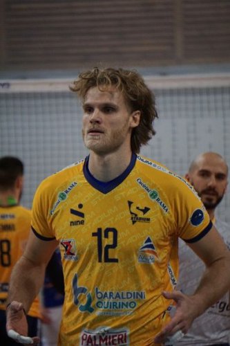 Il PalaBarbazza attende la Stadium Pallavolo Mirandola
