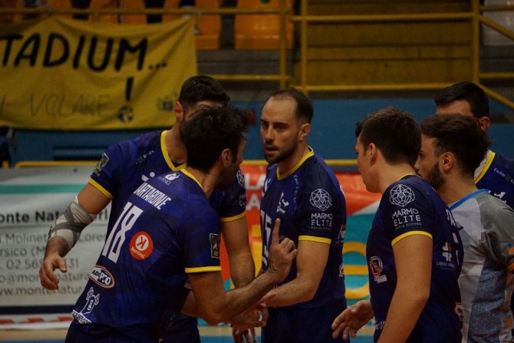 Moyashi Garlasco – Stadium Mirandola  (3-1) | (23-25; 25-23; 25-21; 25-20)