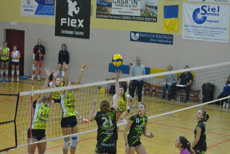 Pall. San Giorgio-Volley Garlasco 1-3 (19-25 23-25 25-17 24-26)