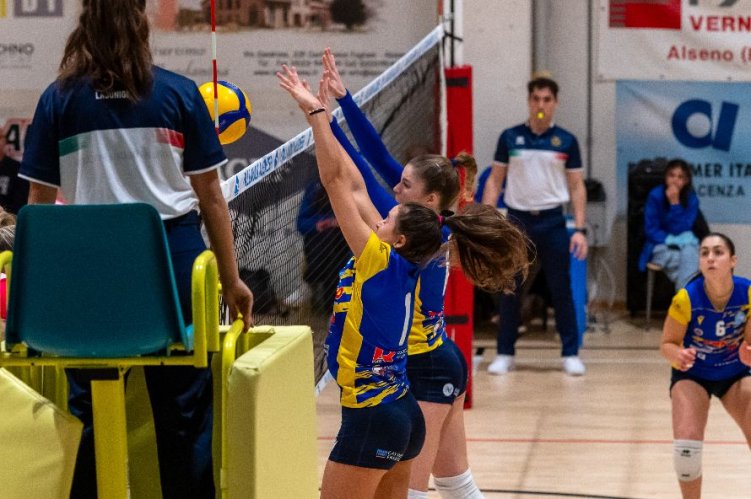 Volley serie B2 femminile girone E, la Rossetti Market Conad cerca l'impresa sul campo della Promoball Sanitars