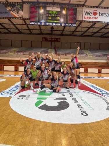 Volley Club B1 femminile, Elettromeccanica Angelini Cesena corsara a Jesi
