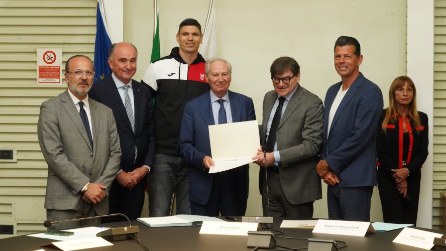 Lube Volley Civitanova Marche   premiata con l'encomio a Palazzo delle Marche.