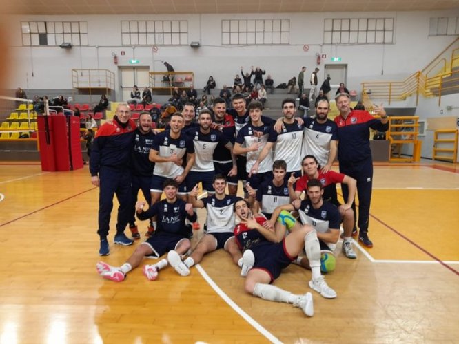 LA Nef Re Salmone Volley Libertas Osimo piega San Marino