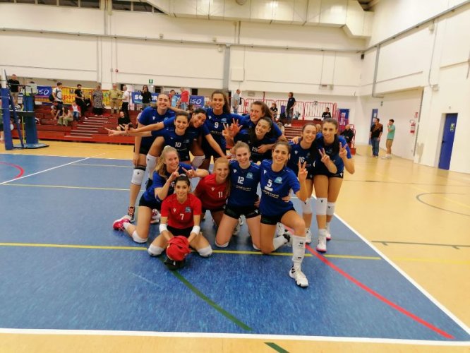 Volley B2 femminile girone E, la Rossetti Market Conad inizia con una rimonta vincente: 3-2 a Soliera