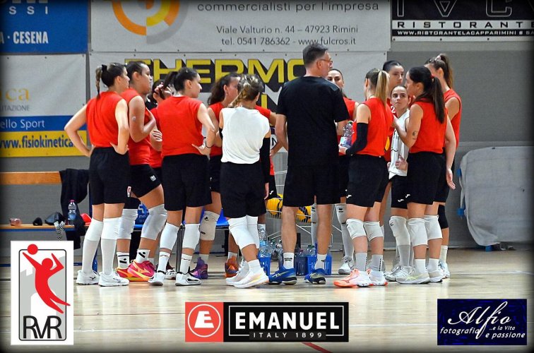 Esordio in salita per il Riviera Volley Rimini : Ozzano si impone 3 - 0