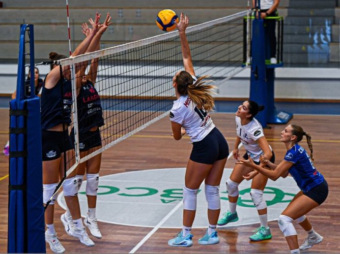 Fenix Energia Faenza 2  Fail Group Marsciano 3  (15-21; 25-22; 22-25; 25-23; 9-15)