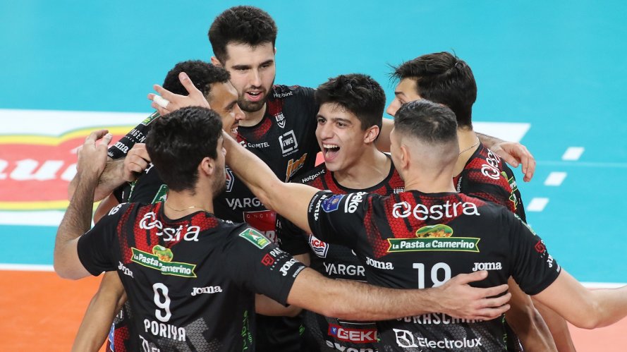 Cucine Lube Civitanova &#8211; Gas Sales Bluenergy Piacenza 3 - 0  (25-20, 25-20, 25-20).